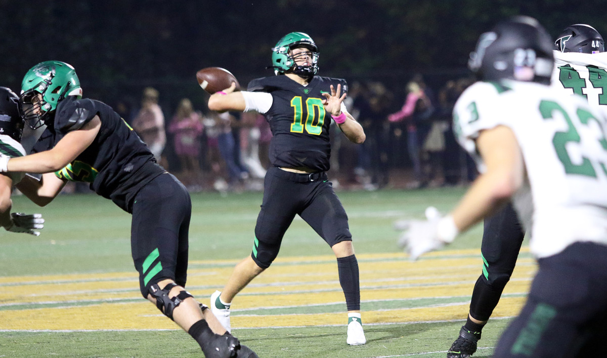 Sam Leavitt, West Linn